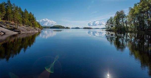体验芬兰的湖区生活